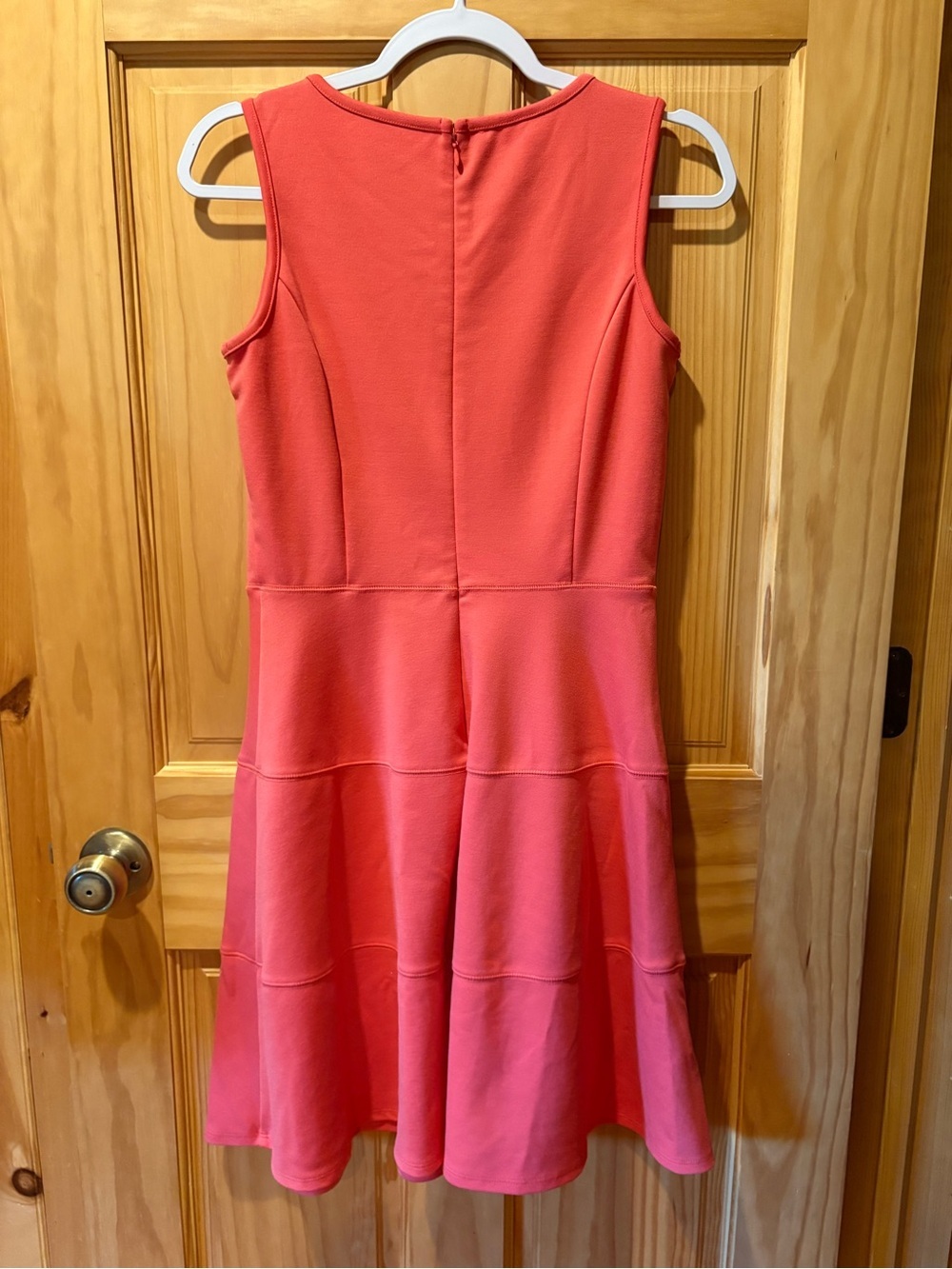 Ann Taylor Sleeveless Coral tiered Fit-and-Flare Dress women’s size 2 - Picture 2 of 10